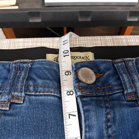 Democracy Women's Ab Technology Jeans Size 8 Ankle Skinny Medium Wash Blue Denim - Picture 10 of 13